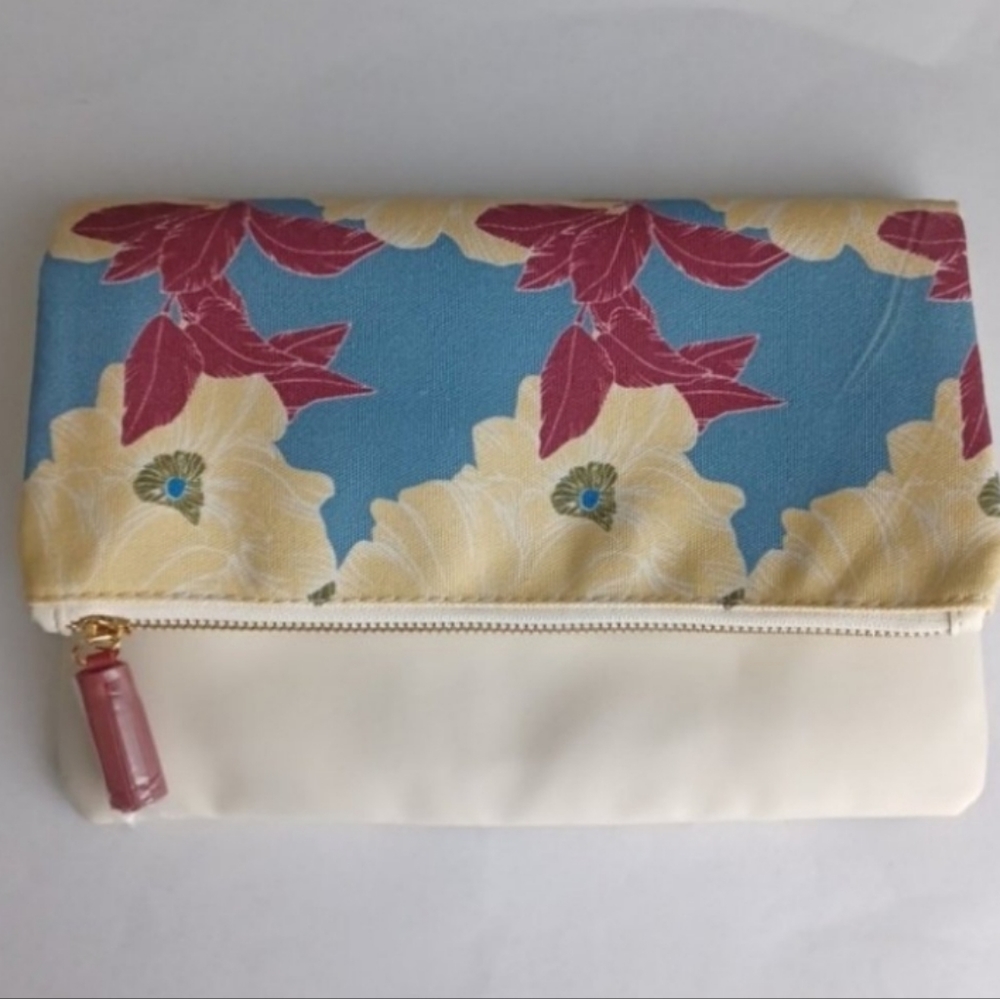 Rachel Pally Reversible Floral Cosmetic bag 11 x 1 x 7 inches Copy-2